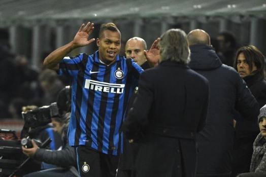 Il francese corre a ringraziare Mancini. Ansa